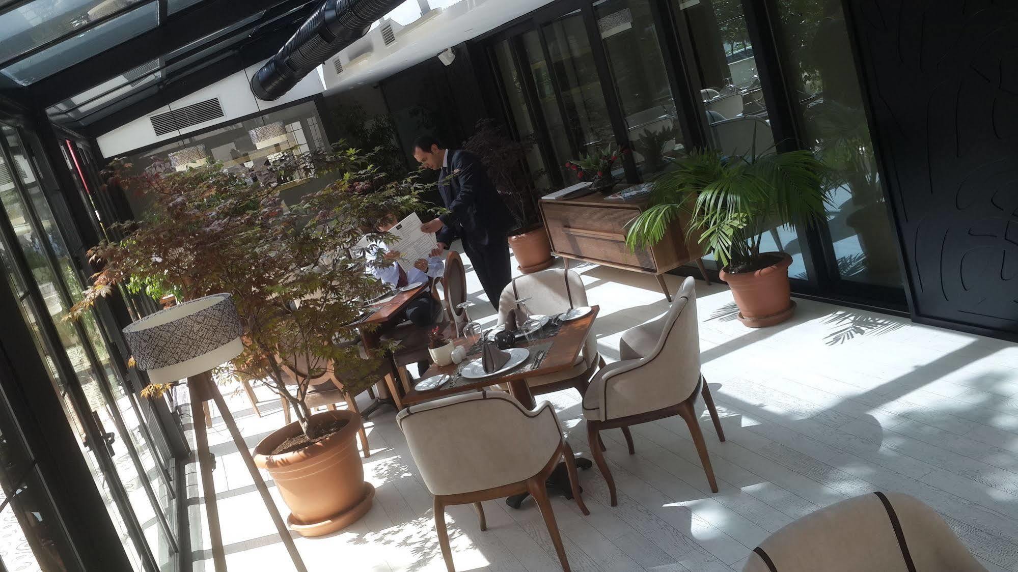 Warwick Ankara Hotel Ngoại thất bức ảnh